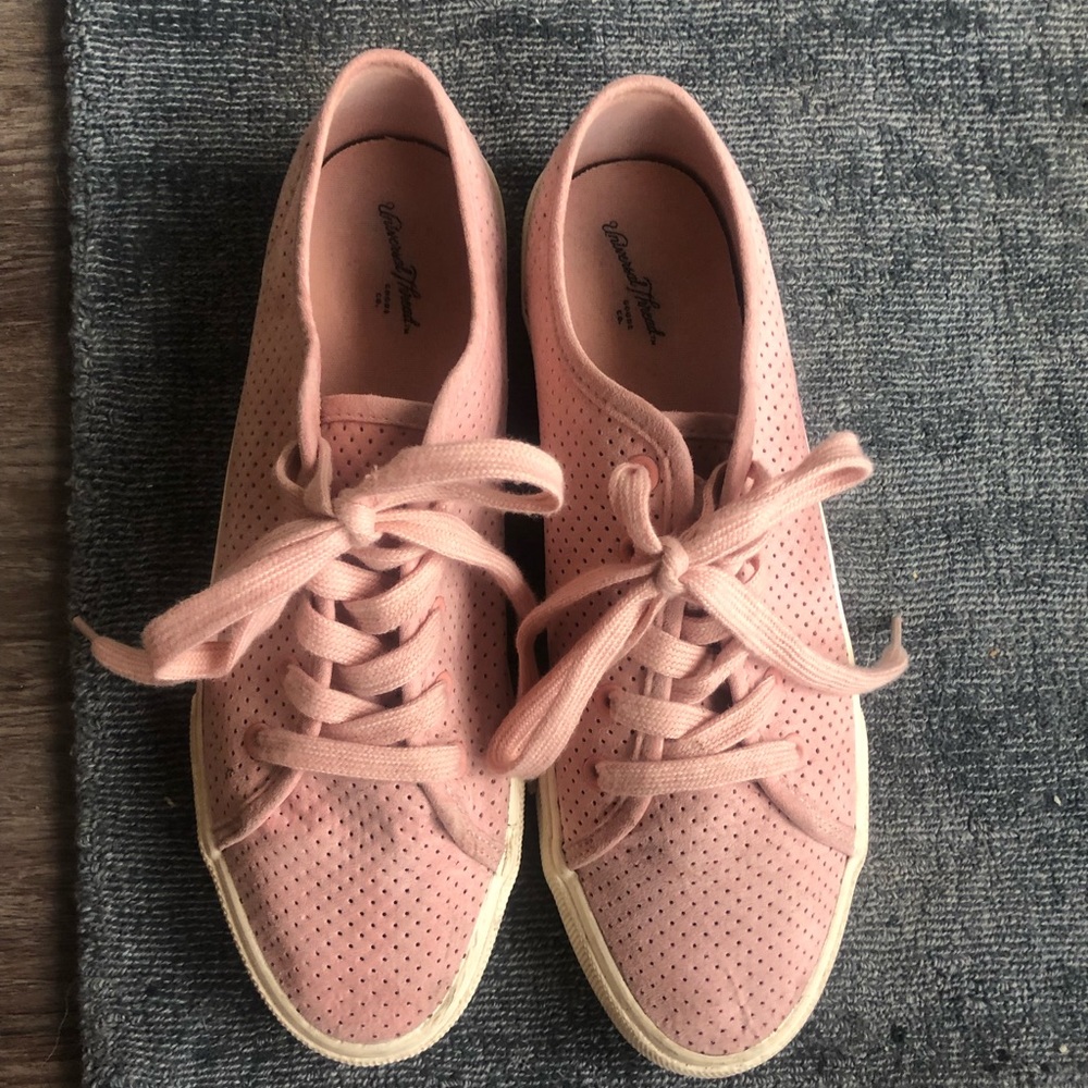 Pink canvas mesh sneakers